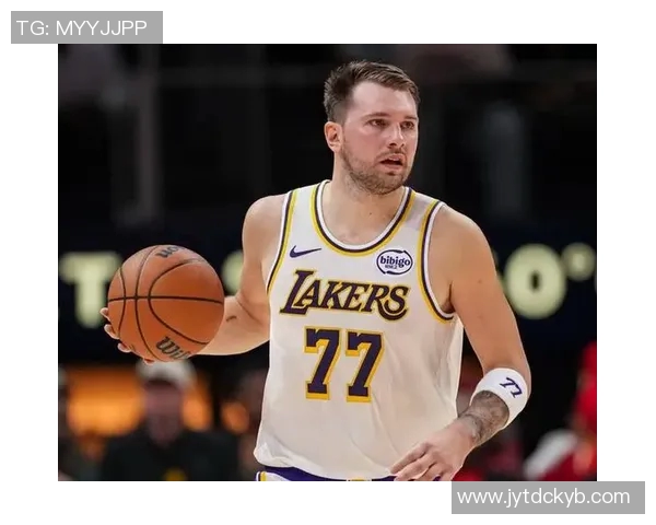 湖人惨败老鹰,1喜3忧!艾顿糟糕表现,东契奇情绪波动,范德彪投篮隐患 湖人惨败老鹰,1喜3忧!艾顿糟糕表现,东契奇情绪波动,范德彪投篮隐患