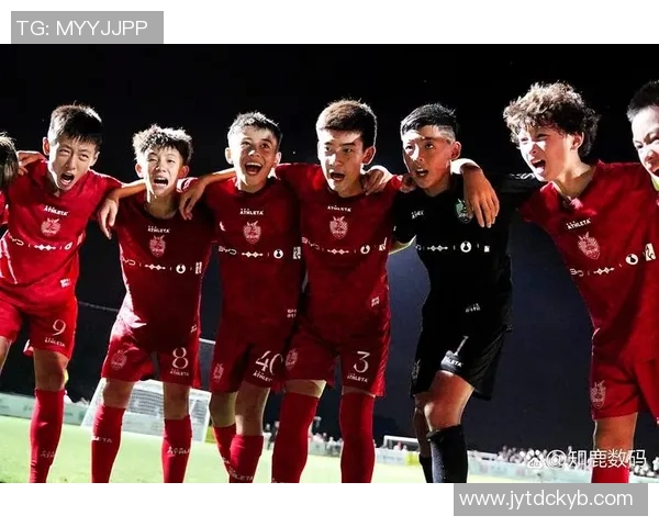 以青训为核心打造足球强国战略,探索年轻球员成长路径与未来发展机遇 以青训为核心打造足球强国战略,探索年轻球员成长路径与未来发展机遇