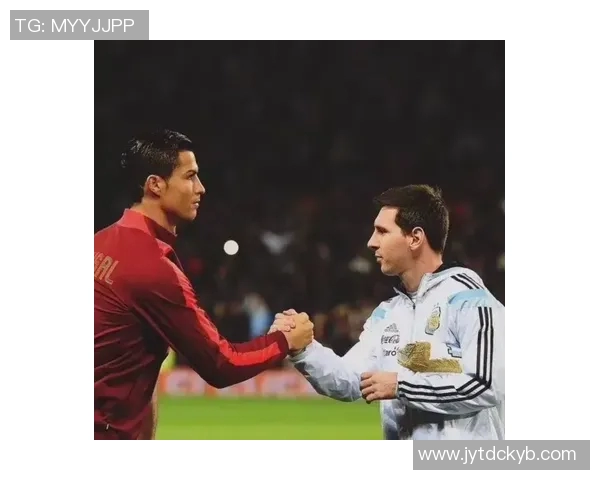 欧洲杯历史回顾与未来展望：荣耀、挑战与战术演变